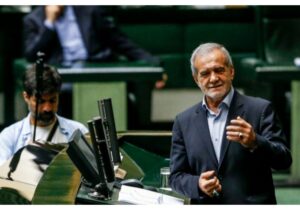 پزشکیان: هزینه تمام شده بنزین بدون لحاظ قیمت نفت حدود ۸۰۰۰ تومان است