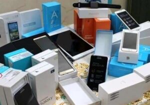 کاهش ترخیص موبایل همزمان با جهش قیمتی در اثر رویه صادرات خود