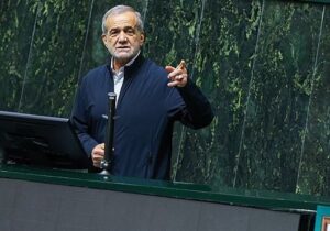 پزشکیان: صداقت و پاکی از ویژگی‌های بارز شهدای خدمت بود