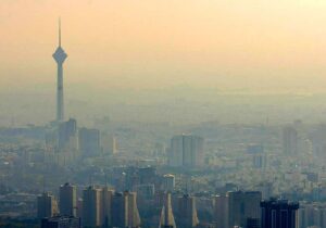 هوای تهران آلوده است