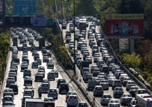 ترافیک صبحگاهی سنگین بزرگراه نواب و صدر در نخستین شنبه آبان