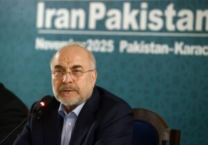 اگر برابر صهیونیست‌ها نایستیم صلح یا جنگ را بر ما تحمیل خواهند کرد