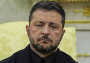 زلنسکی خواستار برگزاری همه‌پرسی برای واگذاری سرزمین به روسیه شد