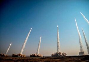 تحلیلگر نظامی اسرائیلی: راهکاری برای مقابله با موشک‌های ایران نداریم