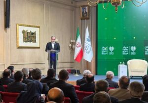 عراقچی: کسی حق ندارد به ایران بگوید چه داشته باشد و چه نداشته باشد