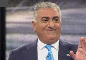 اعتراف بی‌بی‌سی به بزرگنمایی نقش رضا پهلوی؛ همه چیز فیک بود!