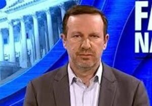 سناتور آمریکایی: هزینه بازگشایی تنگه هرمز روز به روز بالاتر می‌رود