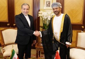 گفت‌وگوی تلفنی وزرای خارجه ایران و عمان