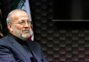 منوچهر متکی امشب در شبکه العالم درباره جنگ ایران و اسرائیل سخن می‌گوید
