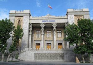 وزارت خارجه: اکنون بر همگان آشکار شد آمریکا به هیچ قانونی پایبند نیست
