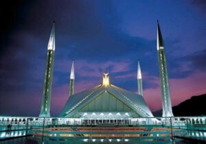 تلفیق معماری اسلامی، مدرن و بومی پاکستان