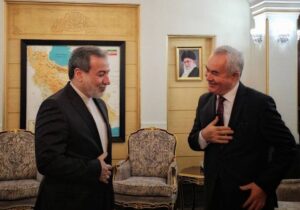 عراقچی عازم تاجیکستان شد