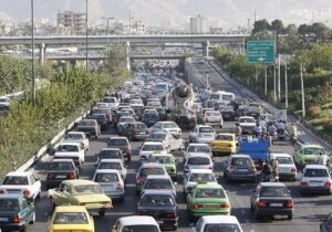 ترافیک پرحجم و سنگین در اکثر معابر و بزرگراه‌های پایتخت