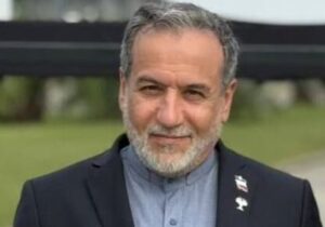 عراقچی در اوگاندا