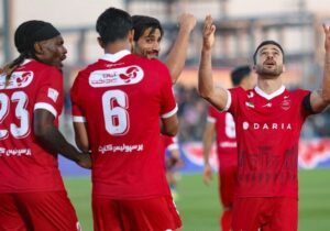 کار پرسپولیس مقابل تراکتور خیلی سخت است؛ سروش از لیست خروج خارج شد