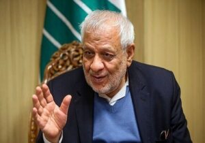بادامچیان: رهبری نظری قطعی راجع به شکست آمریکا بیان کردند