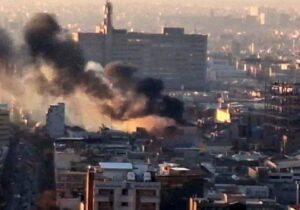 حریق سینمای متروکه قدیمی در خیابان لاله‌زار تهران