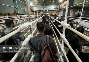 پایانه مرزی شلمچه به رغم بمباران دشمن به خدمات‌رسانی ادامه می‌دهد