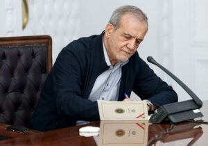 دولت آمریکا دست از تمامیت‌خواهی بردارد، راهی برای توافق پیدا می‌شود