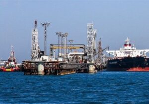 تانکر تراکرز: ایران 4.6 میلیون بشکه نفت خام بارگیری کرد