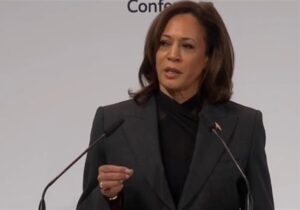 کامالا هریس: جنگ ایران به‌خاطر پرونده اپستین بود، نتانیاهو عامل جنگ شد