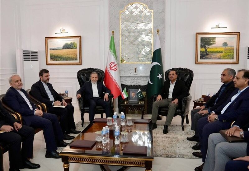 دیدار عراقچی با فرمانده ارتش پاکستان