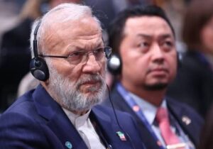 منوچهر متکی امشب میهمان گفتگوی ویژه خبری