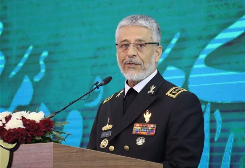 دریادار سیاری: موضوع انتقام از دشمن پابرجاست